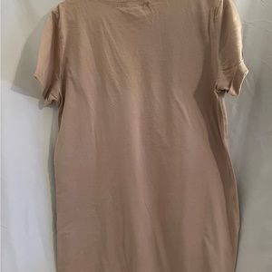 Forever 21 beige t-shirt size M